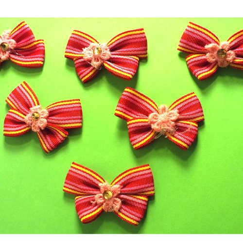 Lot 6 appliques tissus : noeud papillon rouge/rose/jaune 4*3cm (06)