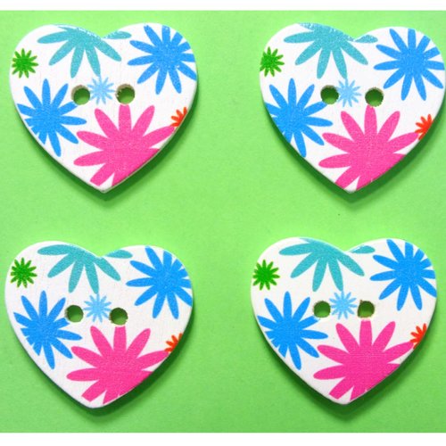 Lot 4 boutons bois : coeur motif fleur 24*22mm (02)