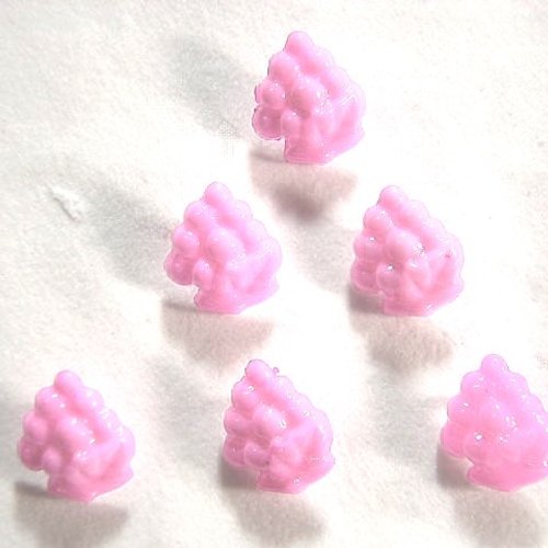 Lot 6 boutons acryliques : grappe raisin rose 17*15mm