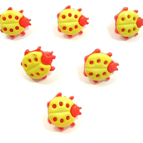 Lot 6 boutons acryliques : coccinelle jaune/orange 17*16mm