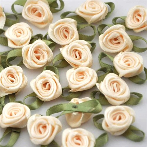 Lot 6 appliques tissus : rose couleur écrue 15mm