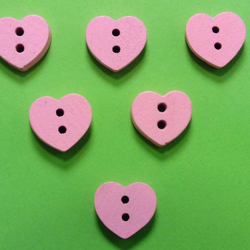 Lot 6 boutons bois : coeur rose clair 15*13mm (04)