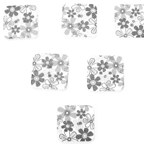 Lot 6 boutons bois : carré motif fleur 15mm (01)