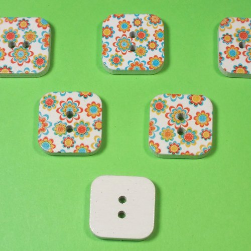 Lot 6 boutons bois : carré motif fleur 18mm (23)