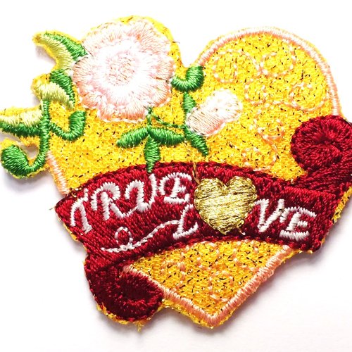 Applique tissu thermocollant : coeur 6*5cm (04)