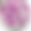 Perles acryliques : 50 rondes imitation perle mauve/blanc 7 mm