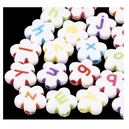Perles acryliques : 100 fleurs blanches avec lettres couleurs 11mm