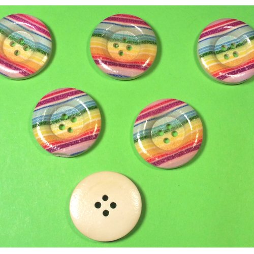 Lot 6 boutons bois : rond motif fantaisie 25mm (03)