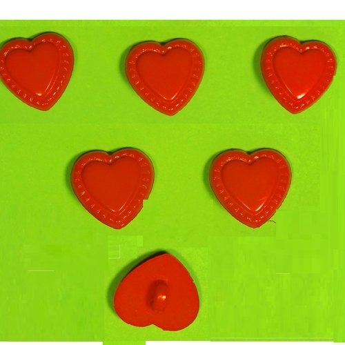 Lot 6 boutons acryliques : coeur rouge fantaisie 15*15mm (06)