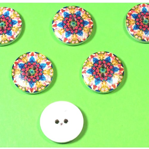 Lot 6 boutons bois : rond motif fantaisie 20mm (06)