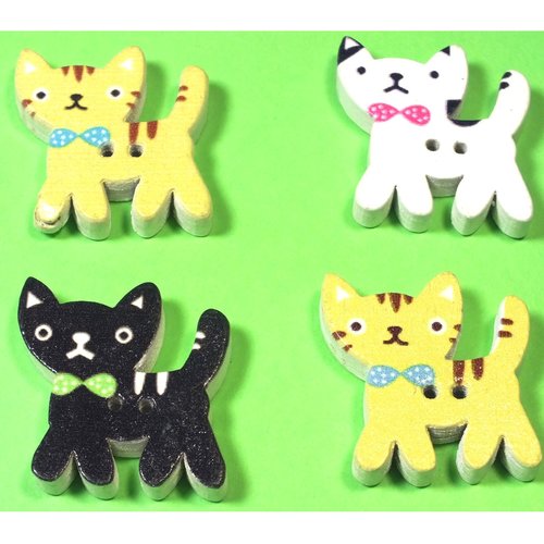 Lot 4 boutons bois : chat 24*23mm (07)