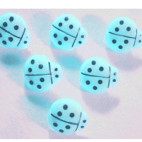 Lot 6 boutons acryliques : coccinelle bleu ciel 14*13mm