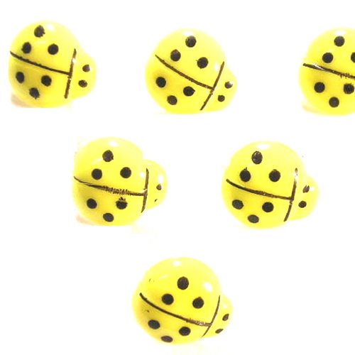 Lot 6 boutons acryliques : coccinelle jaune clair 16*15mm
