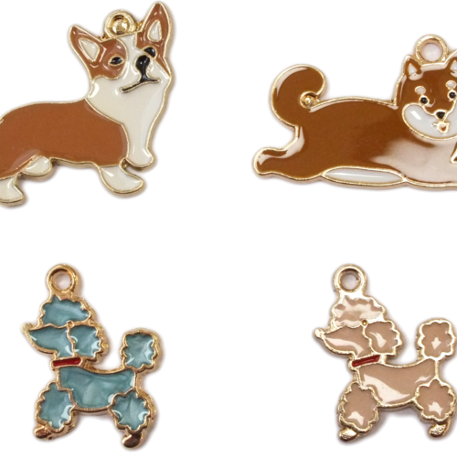 Lot 4 charms/breloques  plaqué doré : chien de 28 à 16mm (26)