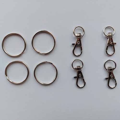 Mousqueton vendu en 1 lot de 8 pièces