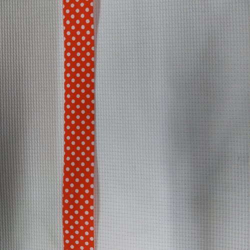 Biais orange à pois blanc   vendu en 1 lot de 3 m