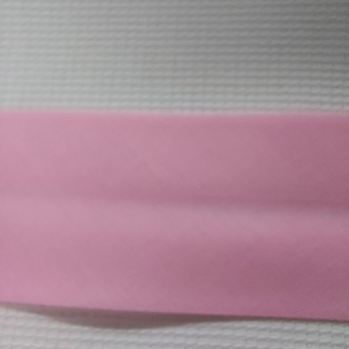 Biais  replié 4  cm vendu en 1 lot de 8,75 m