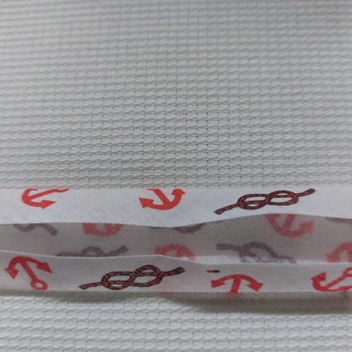Biais fantaisie noeuds marin  2 cm   vendu en 1 lot de  25,18 m