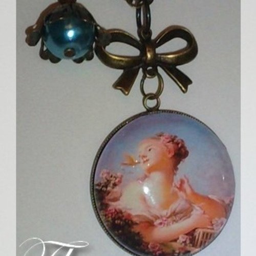 Collier pendentif cabochon " 18ème" 