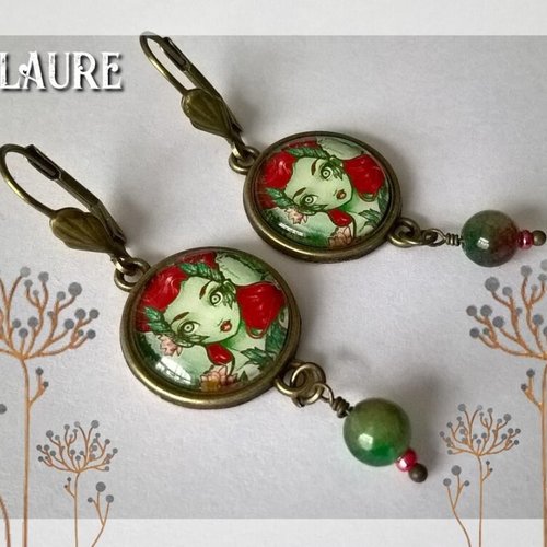 Des boucles d'oreille cabochons "sirène"