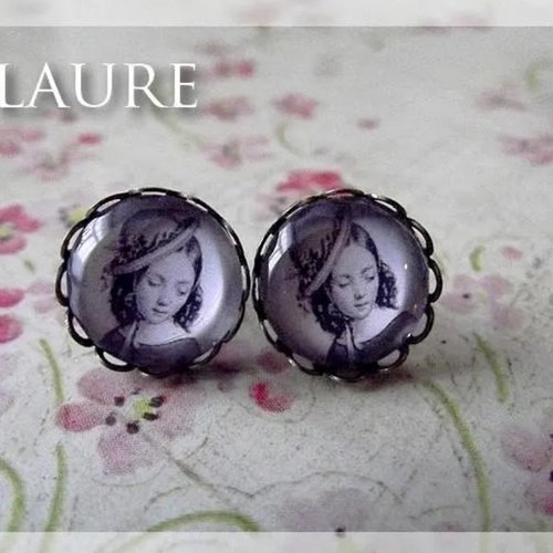 Boucles d'oreille puces "chaperon"
