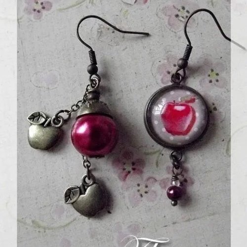 Boucles d'oreille "pomme"