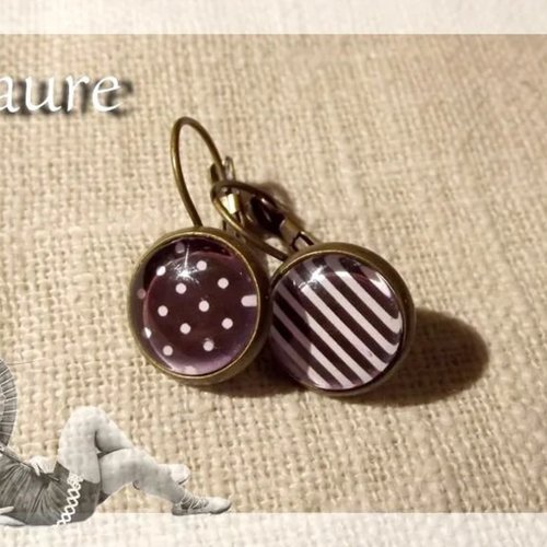 Boucles d'oreille dormeuses en bronze et cabochon "black and white"