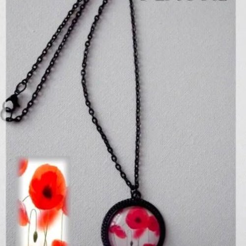 Collier pendentif noir "coquelicots"