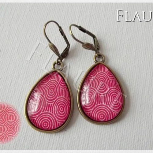 Boucles d'oreille gouttes et cabochons "spirales rouges"