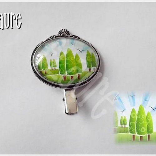 Broche pince cabochon "la forêt"
