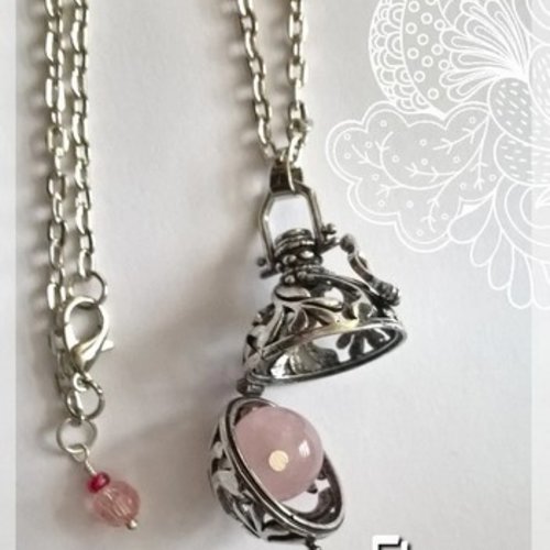 Collier bola de grossesse  avec quartz rose