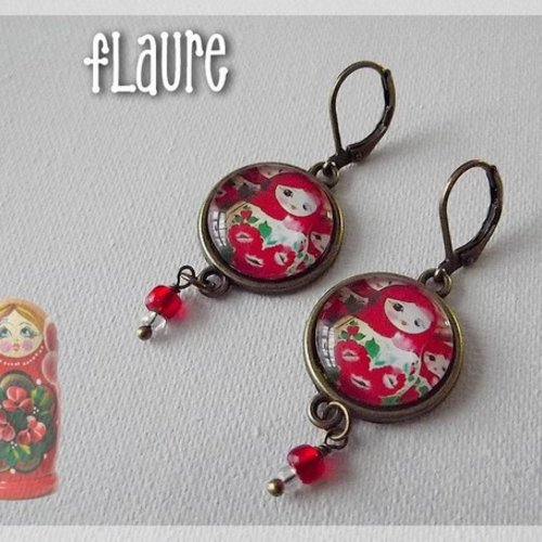 Boucles d'oreille cabochons "poupées russes"
