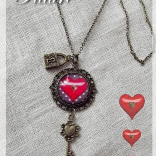 Collier pendentif cabochon "la clef de mon coeur"