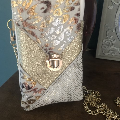 Pochette téléphone