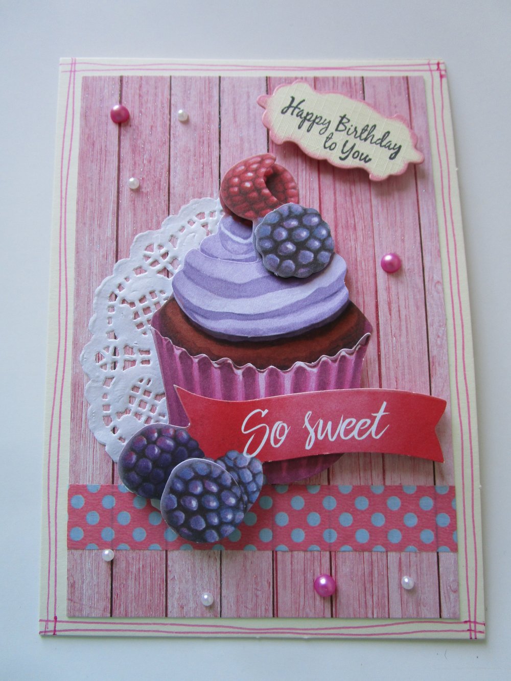 Carte Anniversaire Cupcake Framboise Mure 3d Un Grand Marche