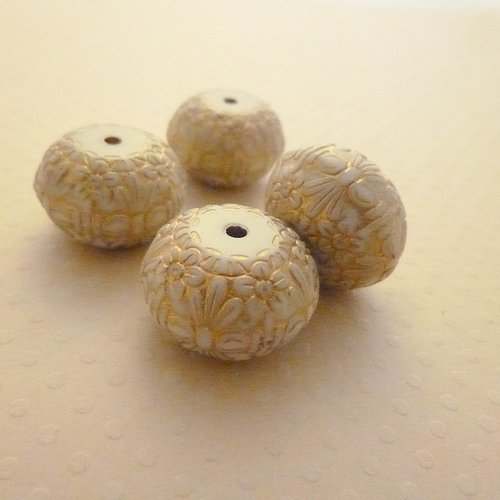 Perles acrylique ivoire, rondes aplaties,motifs fleurs,  ivoire, doré, lot de 6 perles, 21x14mm