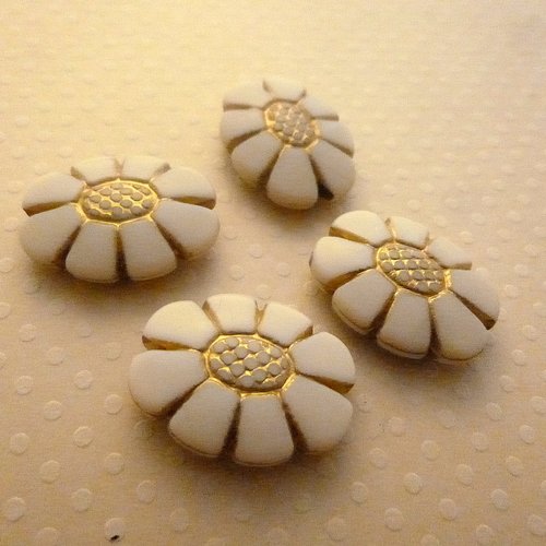 Lot de 4 perles ovales  acrylique ivoire/doré 25x19mm