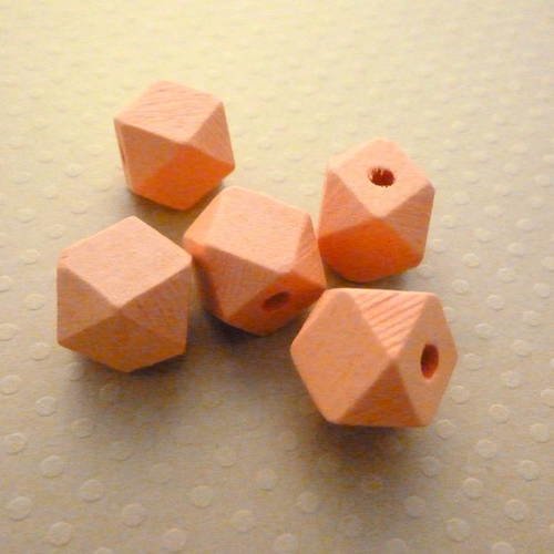 Lot 5 perles en bois facettées 12mm rose pâle - pb12-1569 