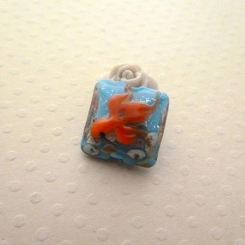 Perle artisanale carrée en verre poisson 15mm - gbpb-1487 