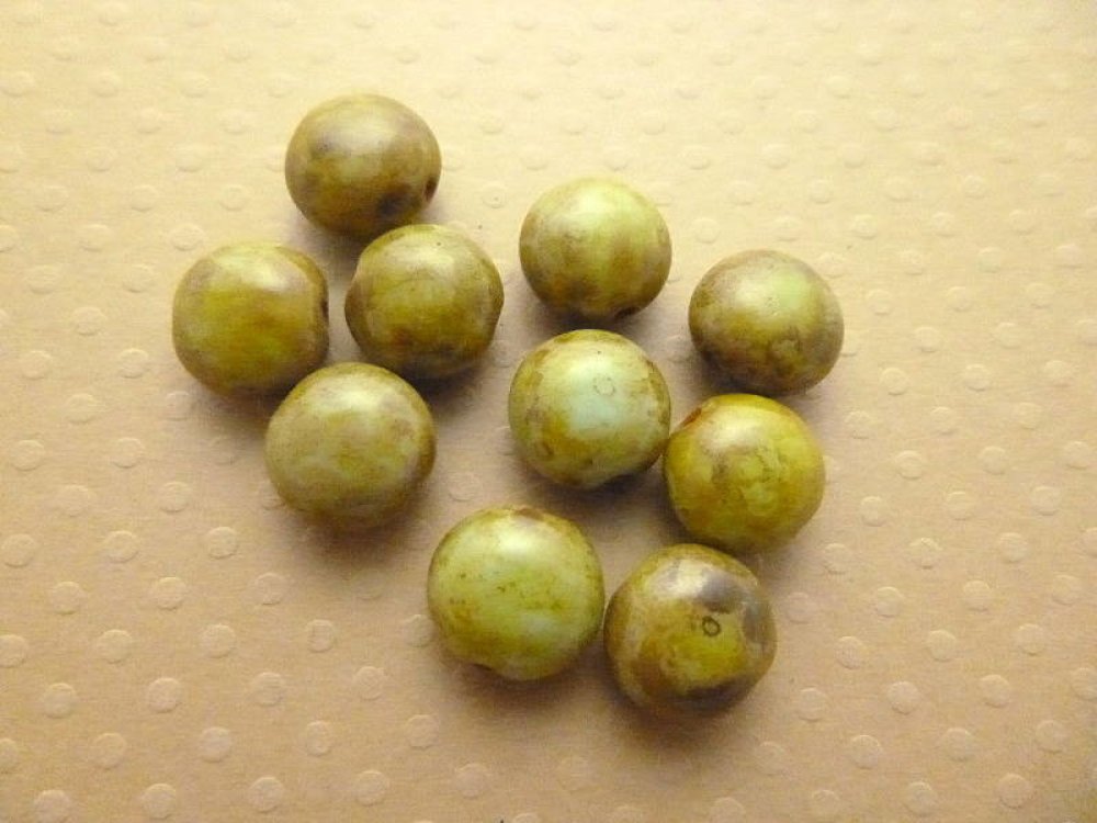 Lot de 10 perles Nacrées 14mm Jaune Aurore en verre de Bohème 
