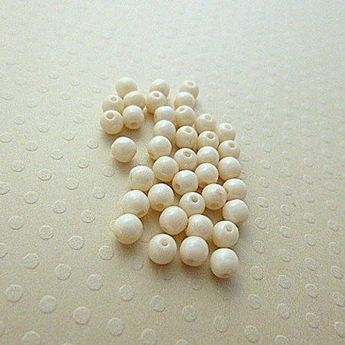 Lot de 50 perles rondes couleur ivoire 4 mm - r4-0270 