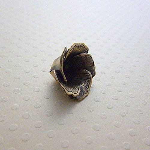 Calotte fleur bronze 11x18 mm - db-1071 