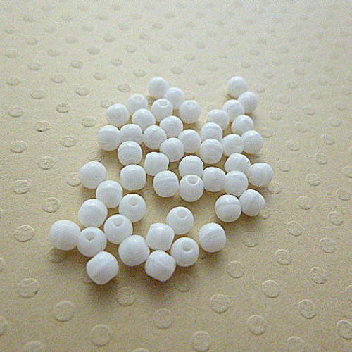Lot de 50 perles rondes op. white 3mm - r3-0998 