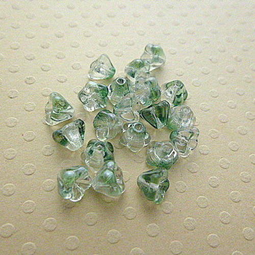 Lot de 20 fleurs cloches 4x6 mm l. green crystal - vpfl46-0777 