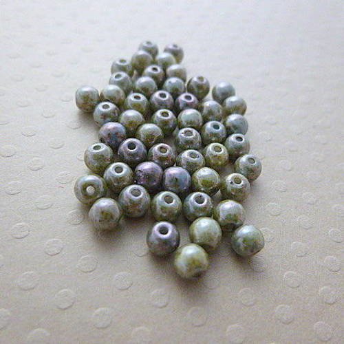 Lot de 50 perles rondes couleur vert marbré 4 mm - r4-0393
