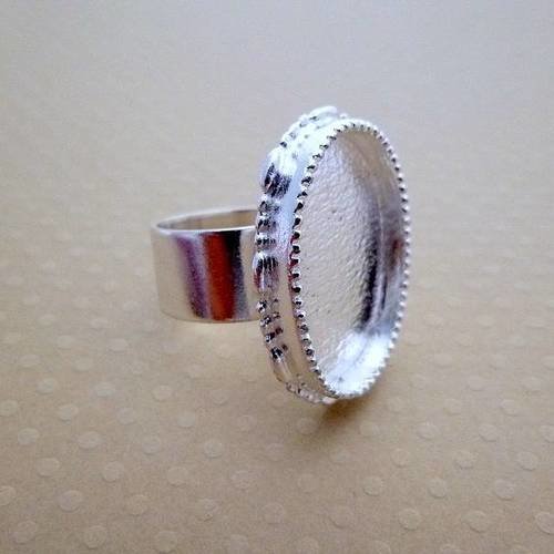 x1 support bague Ovale Argenté pour cabochon 18x25mm