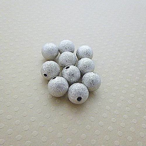 10mm - lot de 10 perles métal stardust gris clair 10 mm 