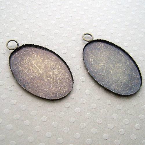 Lot de 2 pendentifs bronze pour cabochon ovale 20x30 mm