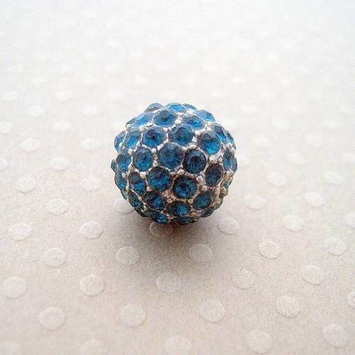 Perle strass blue zircon base métal pour shamballa 10 mm 