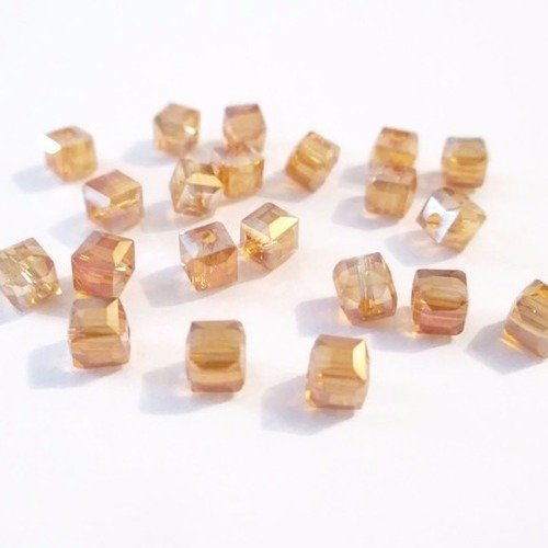 20 perles carré en verre orange electroplate 4mm 